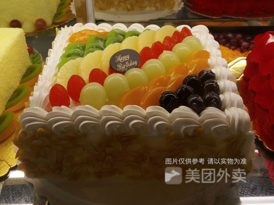 方形水果蛋糕图片