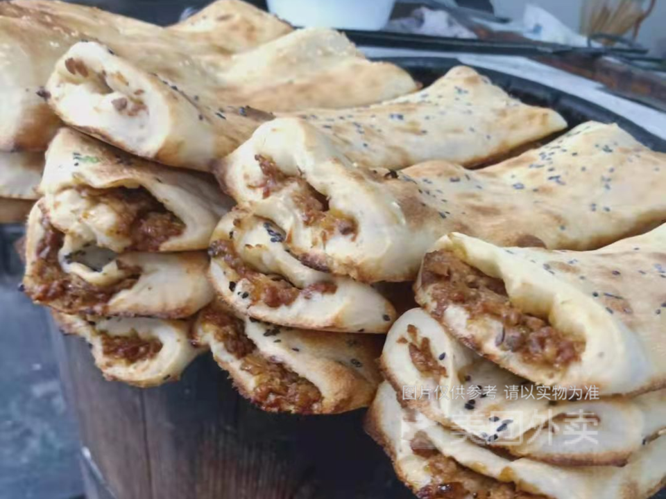 肉大饼推荐菜:兰味肉大饼位于金华市兰溪市兰花路567号