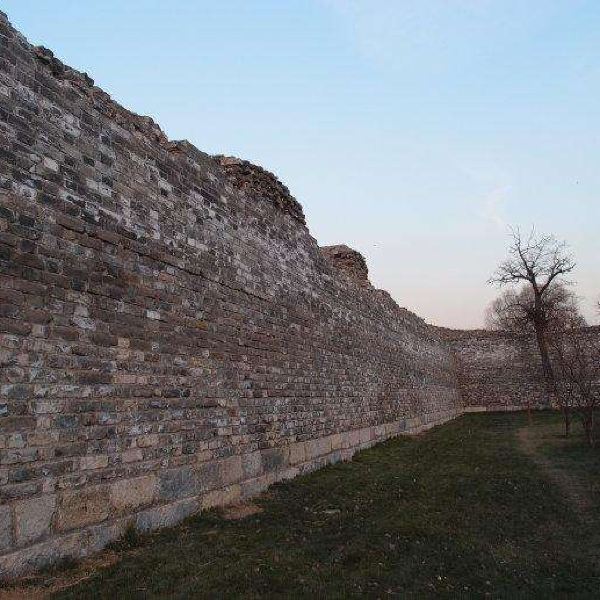 古城墙遗址