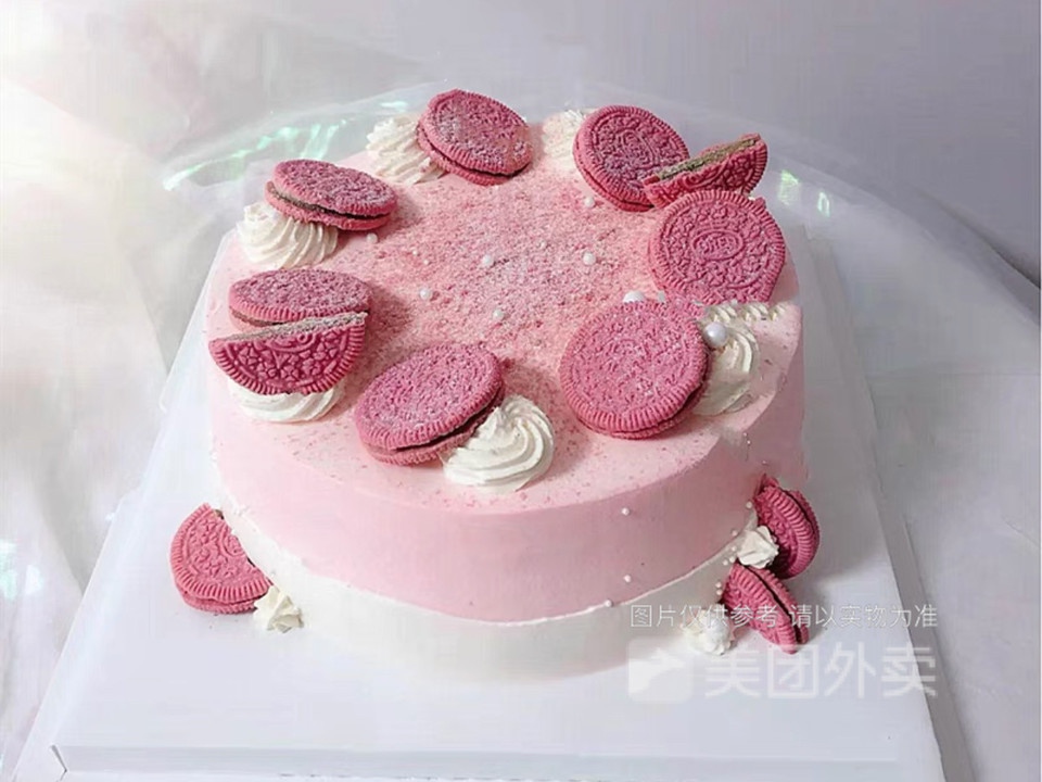 粉粉的奥利奥蛋糕图片