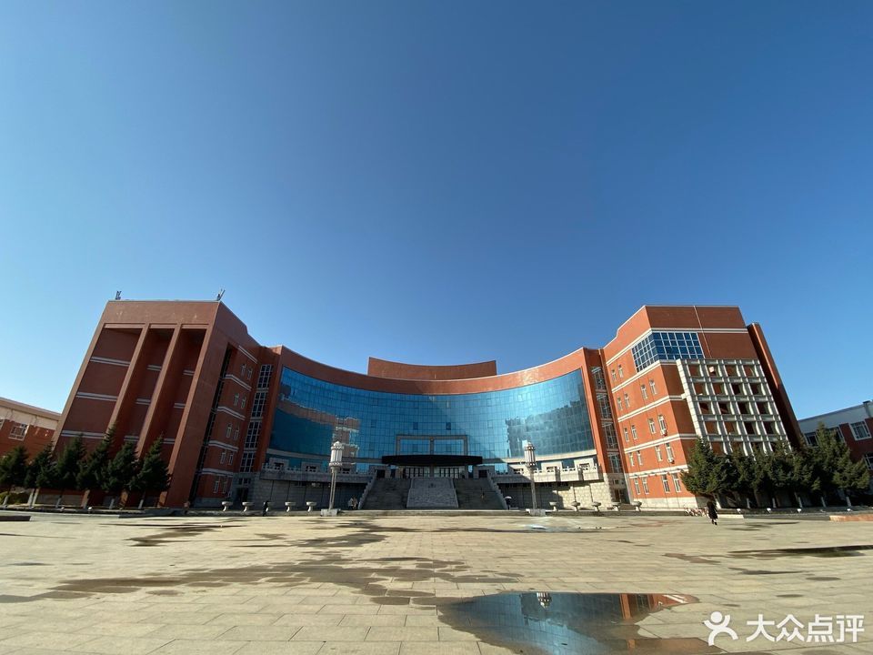 东北师范大学(净月校区)-图书馆