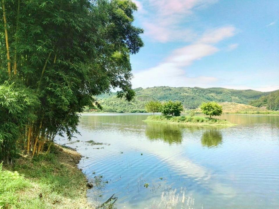 鹿寨月岛湖景区图片