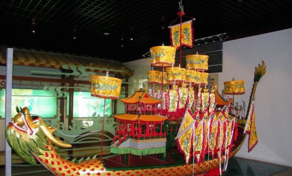              罗店龙船文化展示馆