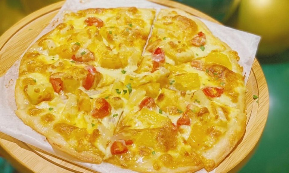 夏威夷水果披萨图片