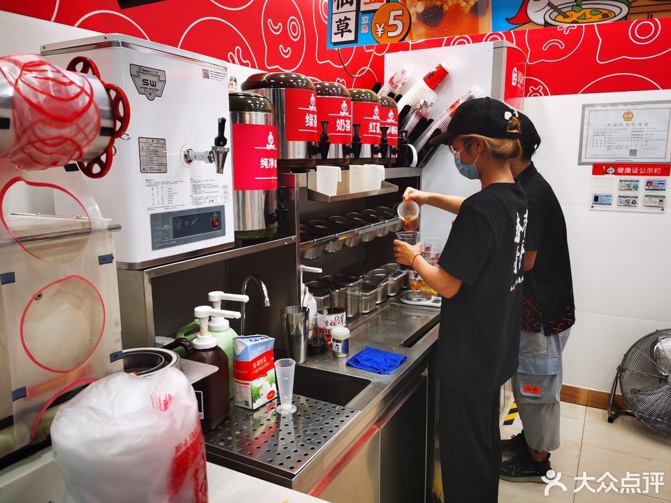 蜜雪冰城店铺内部照片图片