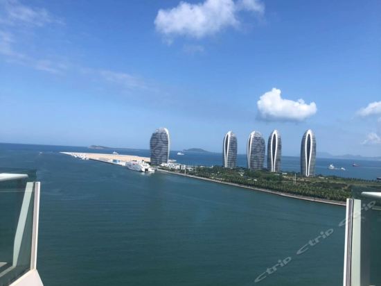 三亚珑玥湾海景酒店公寓