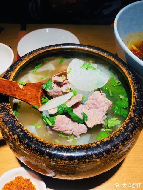 全牛道乐山跷脚牛肉喜隆多店