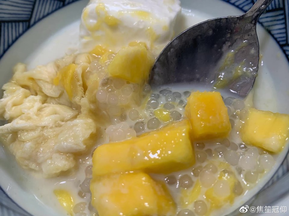 榴莲芒果西米露图片