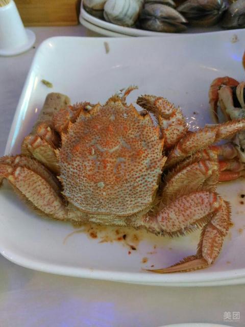 三文鱼推荐菜:金鼎时尚欢乐火锅位于鞍山市海城市新东一街冠恒盛仕