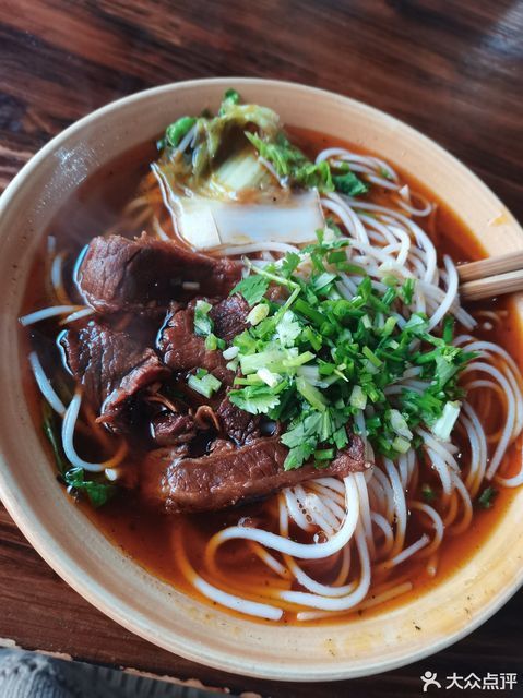 招牌三鲜米面推荐菜:芷师牛肉粉馆位于怀化市芷江侗