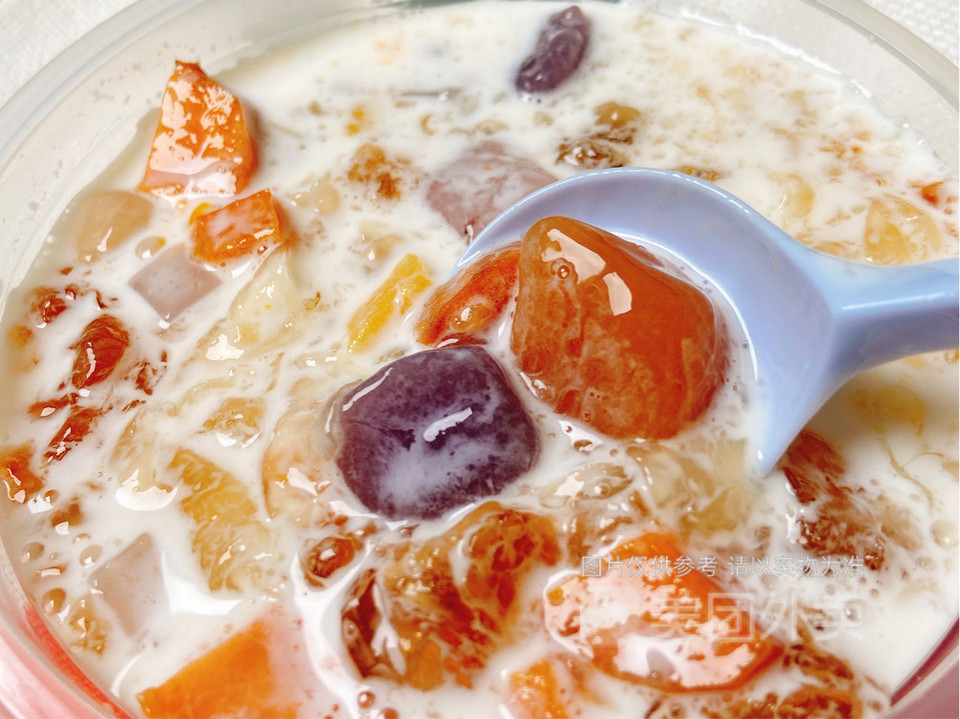 牛乳雪耳桃胶栗子芋圆图片