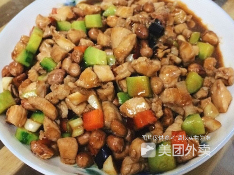 宫保鸡丁盖浇面图片