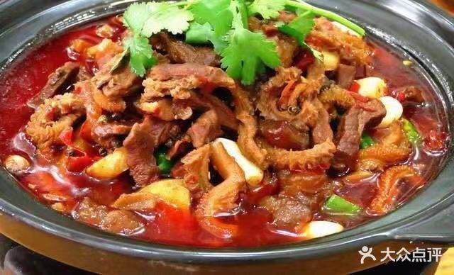 牛三鲜火锅图片