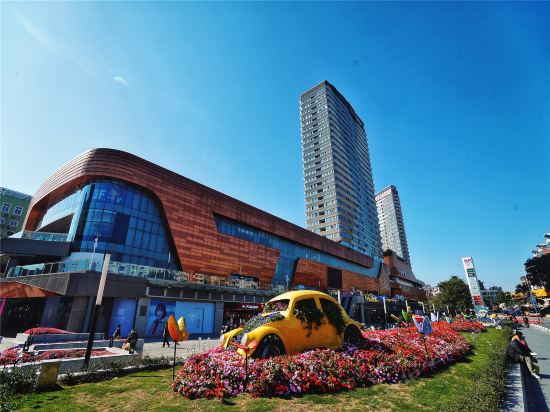 途遇主题酒店公寓广州新市百信广场汇侨新城店