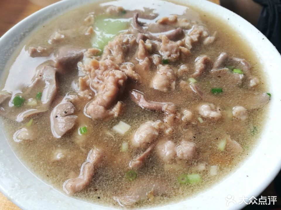 推荐菜:古月小吃位于孝感市汉川市山后三路外贸宿舍旁