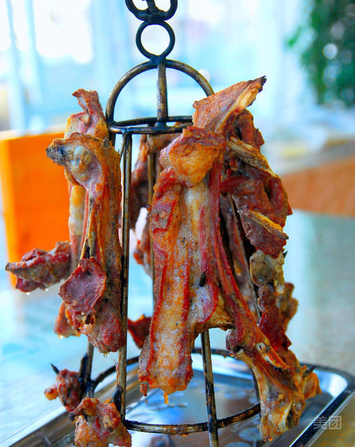 鲜味居特色土火锅架子肉