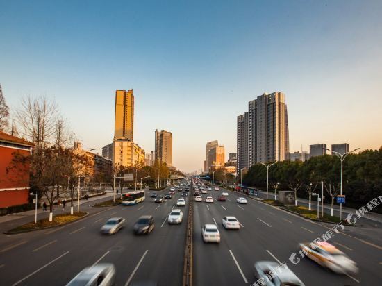 武汉市江汉区青年路66
