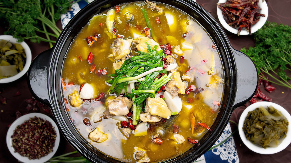 海美秘制酸菜鸡图片