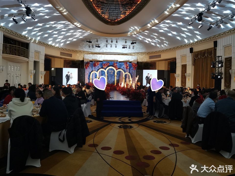 上海市 餐饮服务 餐馆 > 花园饭店-百花厅花园饭店-百花厅位于上海市