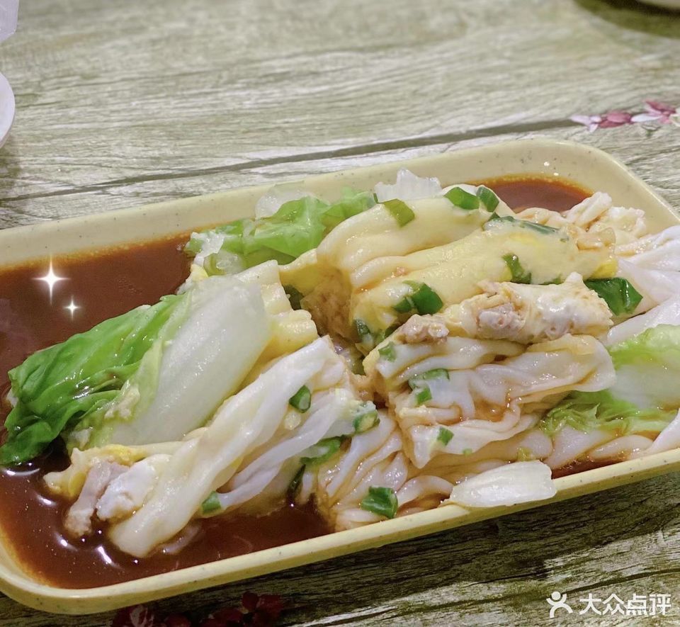 推荐菜:广东肠粉位于福州市仓山区美味锅边福州市仓山区金山街道桔园