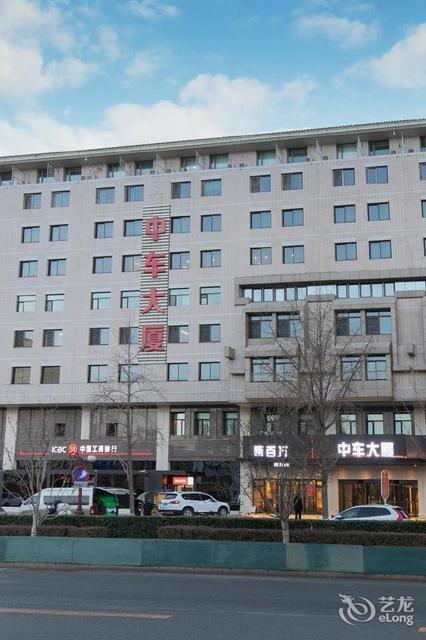 在哪,在哪里,在哪儿):北京市丰台区马家堡西路11号全季酒店(北京南站