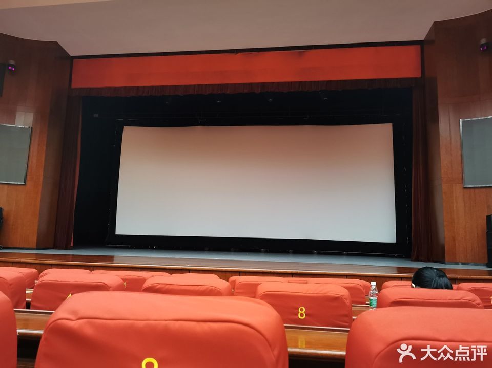 铁路影城位于济南市市中区经一路96号(铁路文化宫内)标签:休闲娱乐