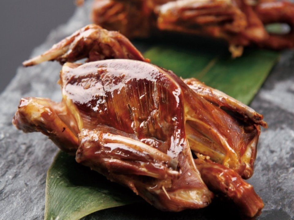 黄泥烧鸽子图片