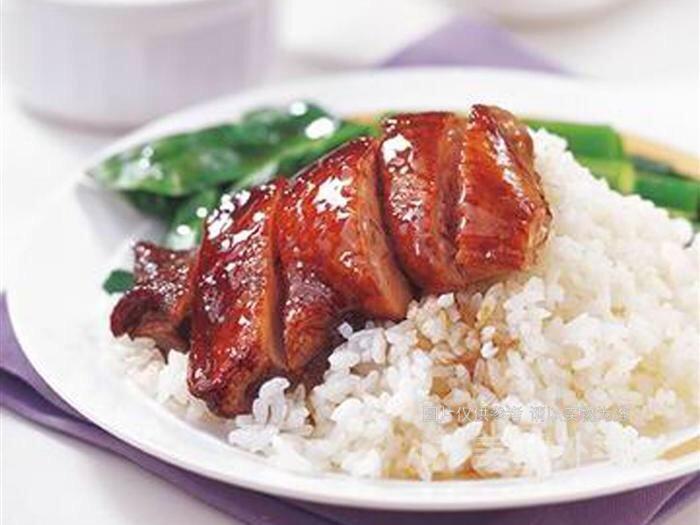 蜜汁烧鸡翅饭图片