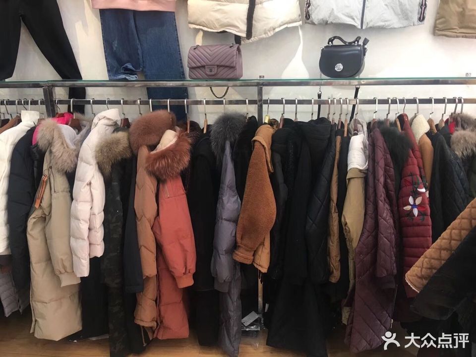 红英服饰(塘南路店)