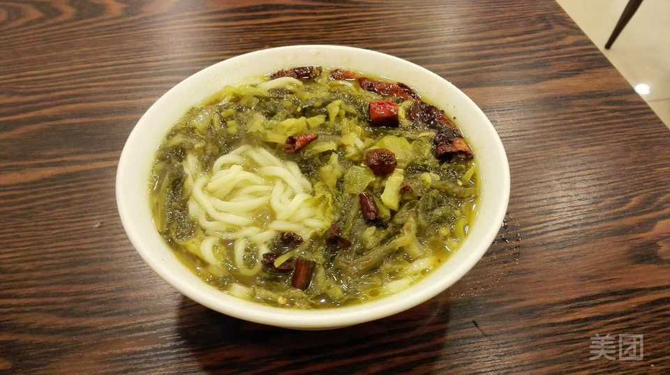 四川酸菜汤面图片