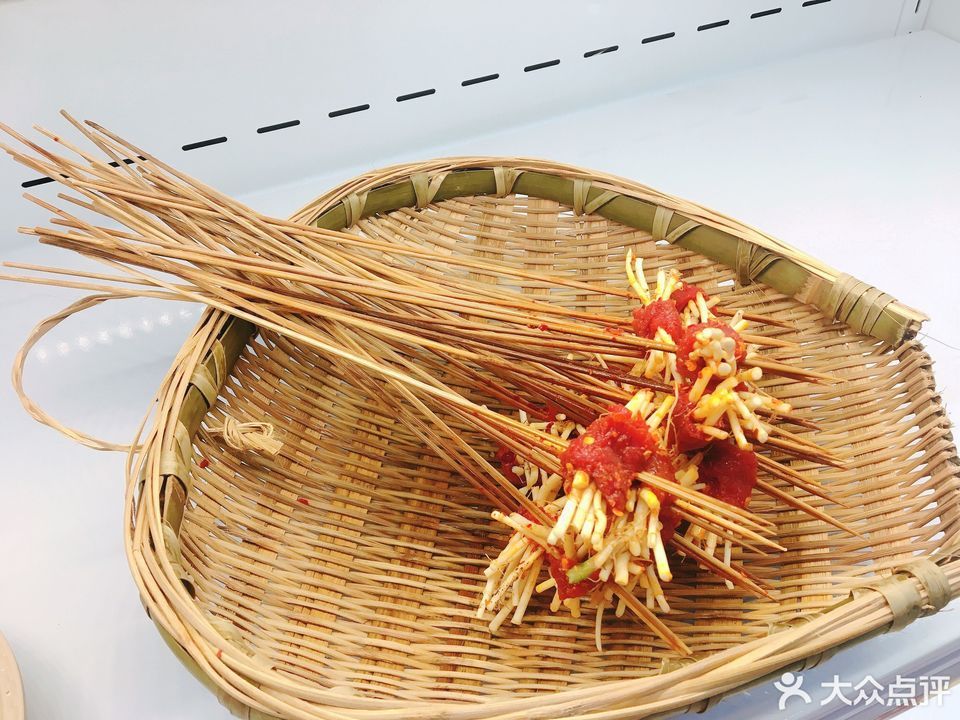 折耳根牛肉图片