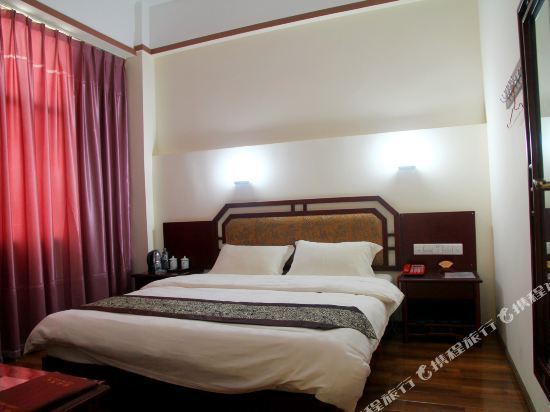 首页>文山壮族苗族自治州>住宿服务>酒店>凤凰阁宾馆]