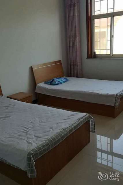 西柏坡梁家沟美丽乡村民宿