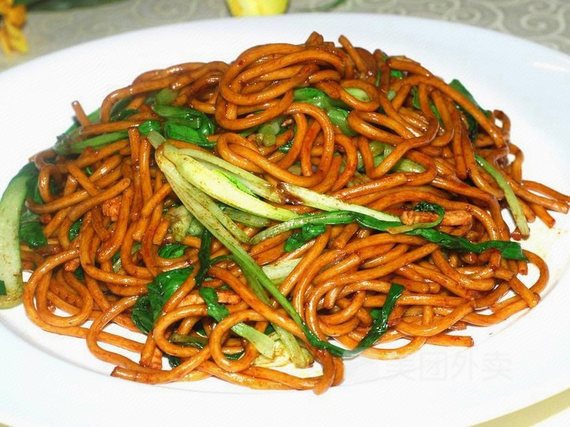 鸡蛋牛肉炒面图片