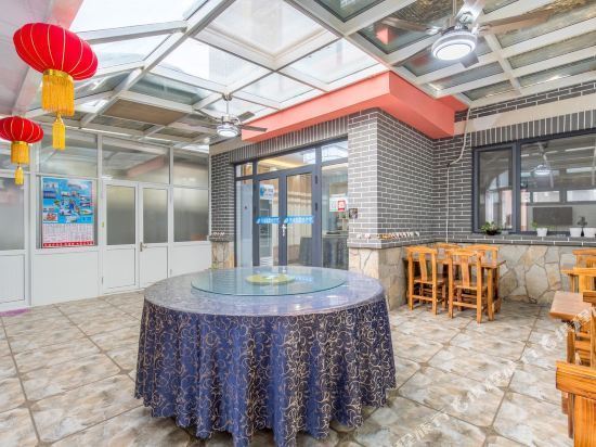                  长岛海轮渔家墅