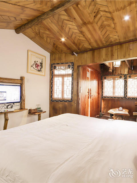 湘西土家族苗族自治州 住宿服务 客栈民宿 > 芙蓉镇白河人家客栈