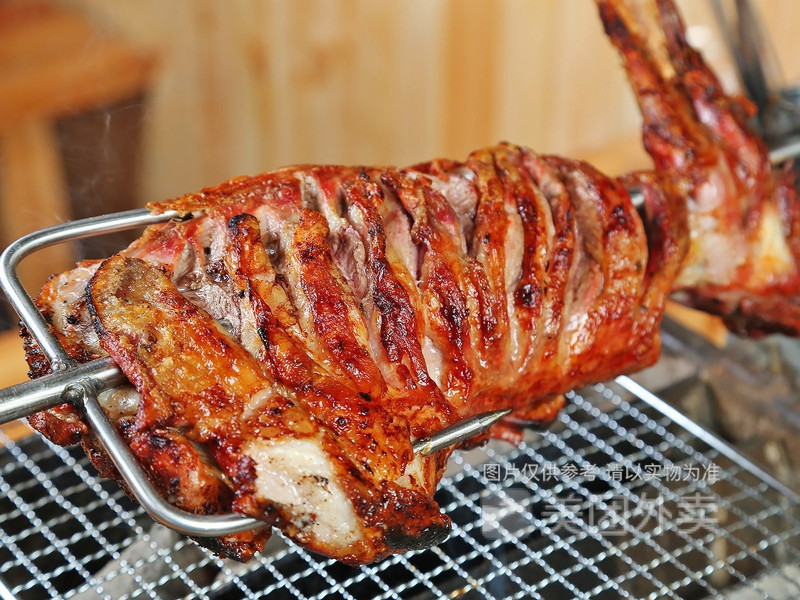 碳烤羊腿图片