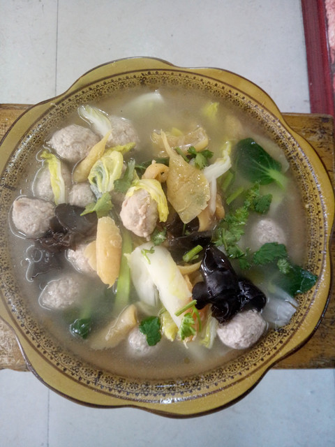 自制杂拌丸子火锅