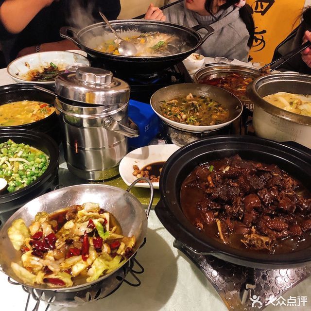 上海市 餐饮服务 餐馆 > 湘院子(新飞路店)推荐菜:分类:餐馆;餐饮