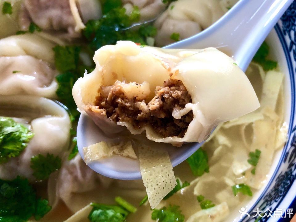 香菇虾仁馄饨图片