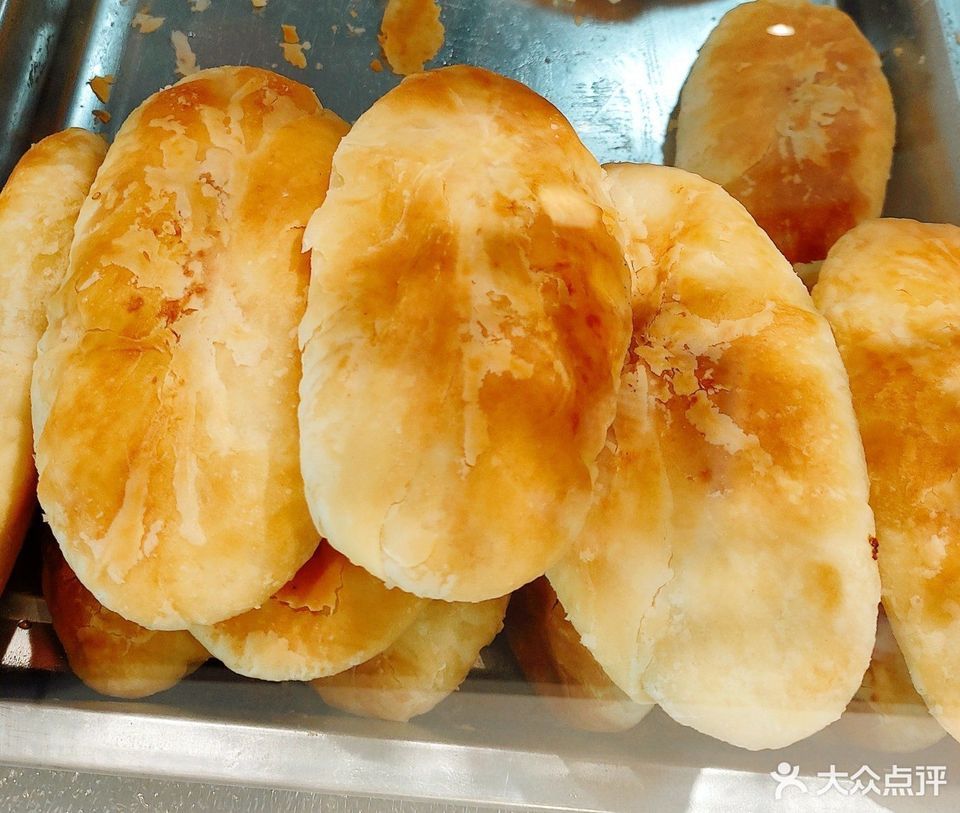 糖酥火勺推荐菜:隆盛园火勺店位于沈阳市皇姑区岐山中路71号