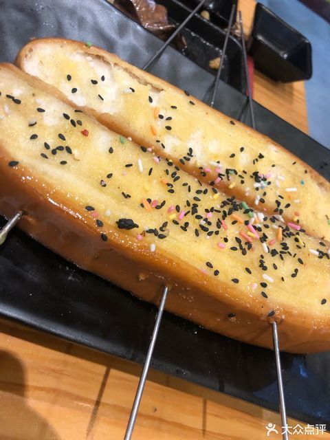 东北烤面包图片