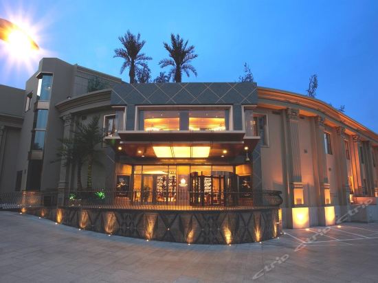 > 星湖园温泉酒店