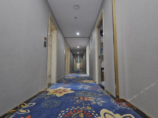 水晶丽橙酒店江宁大学城交通学院地铁站店