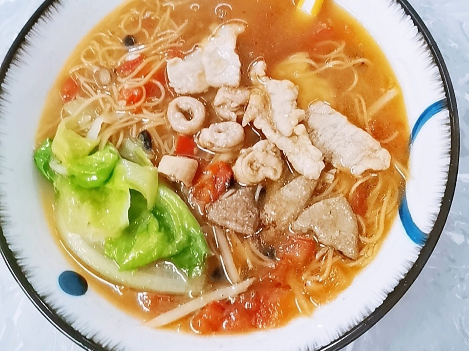 猪杂老友伊面