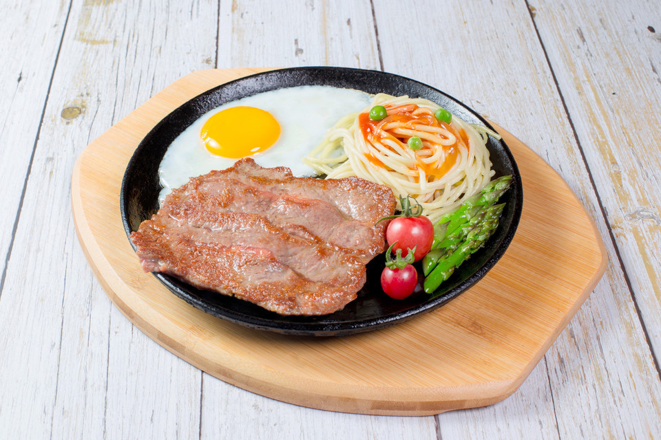 苹果木烟熏牛排