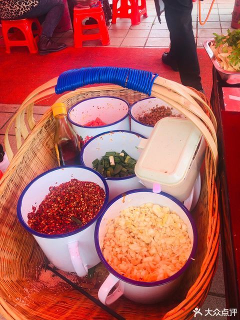 三味珍馆地摊火锅