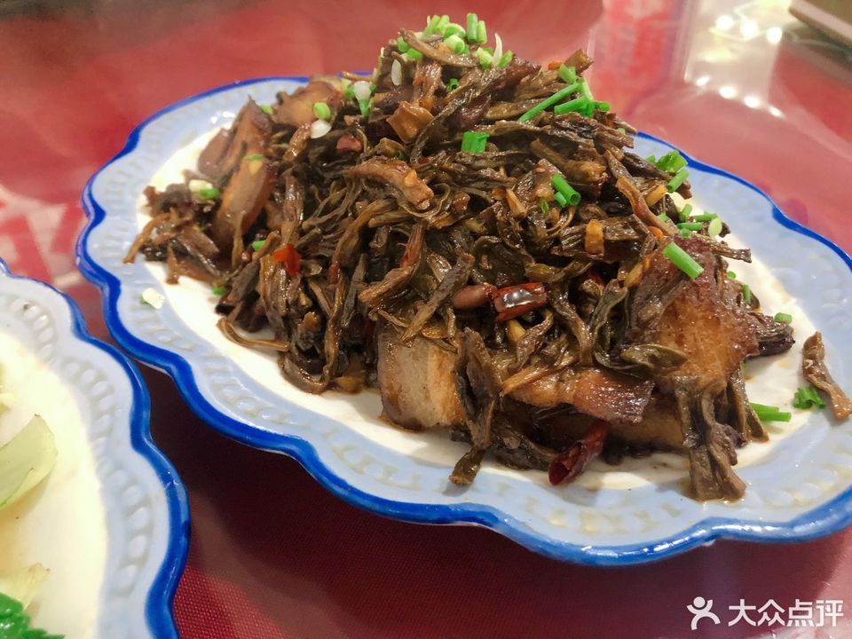 推荐菜:姐妹家常菜位于黄冈市黄梅县人民大道与水产街夜市交汇处北