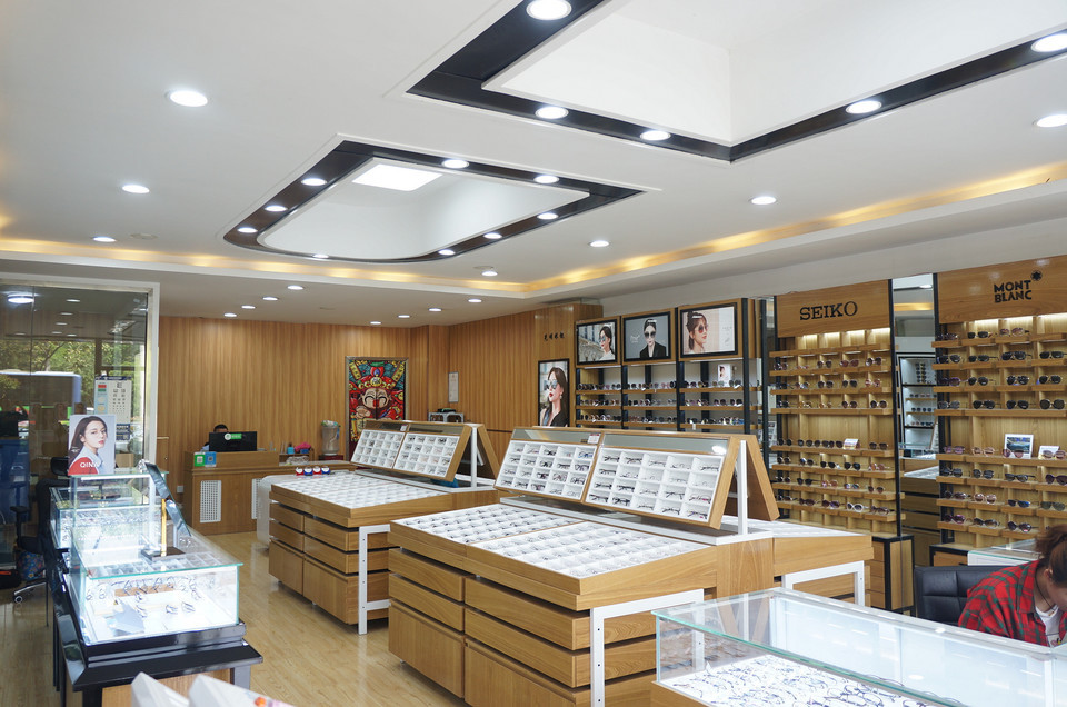 南京吴良材眼镜合肥市双岗店