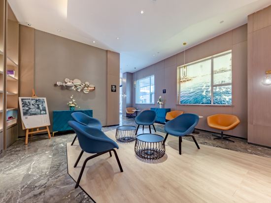 济南解放路亚朵轻居酒店